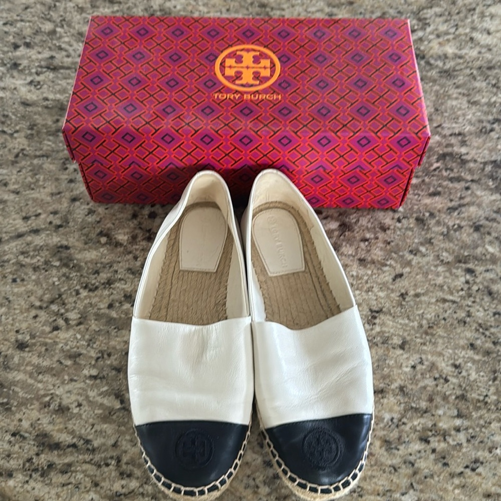 Tory Burch ivory/black espadrille size 9.5.